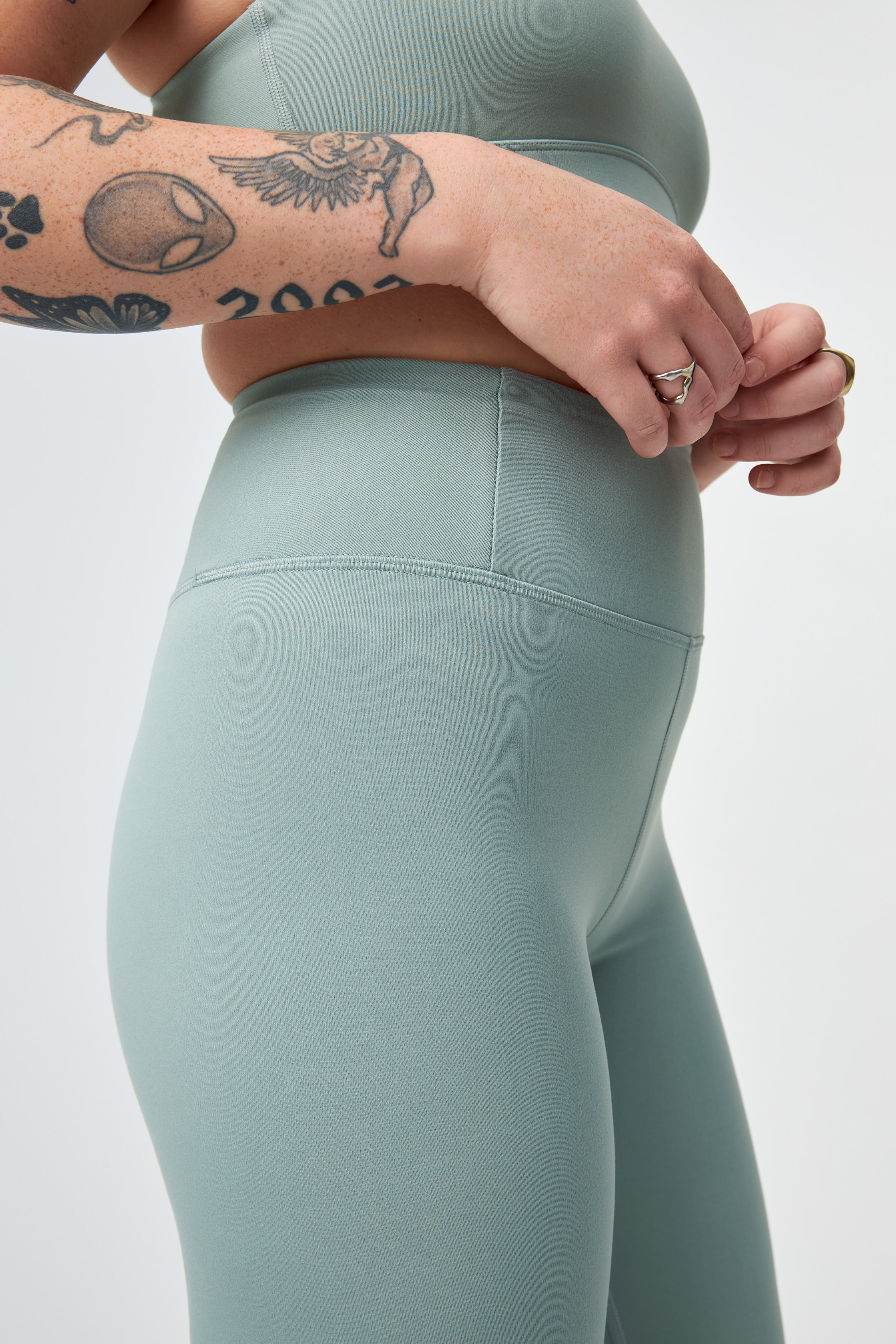 Float High-Rise Legging, Long, Chinoiserie