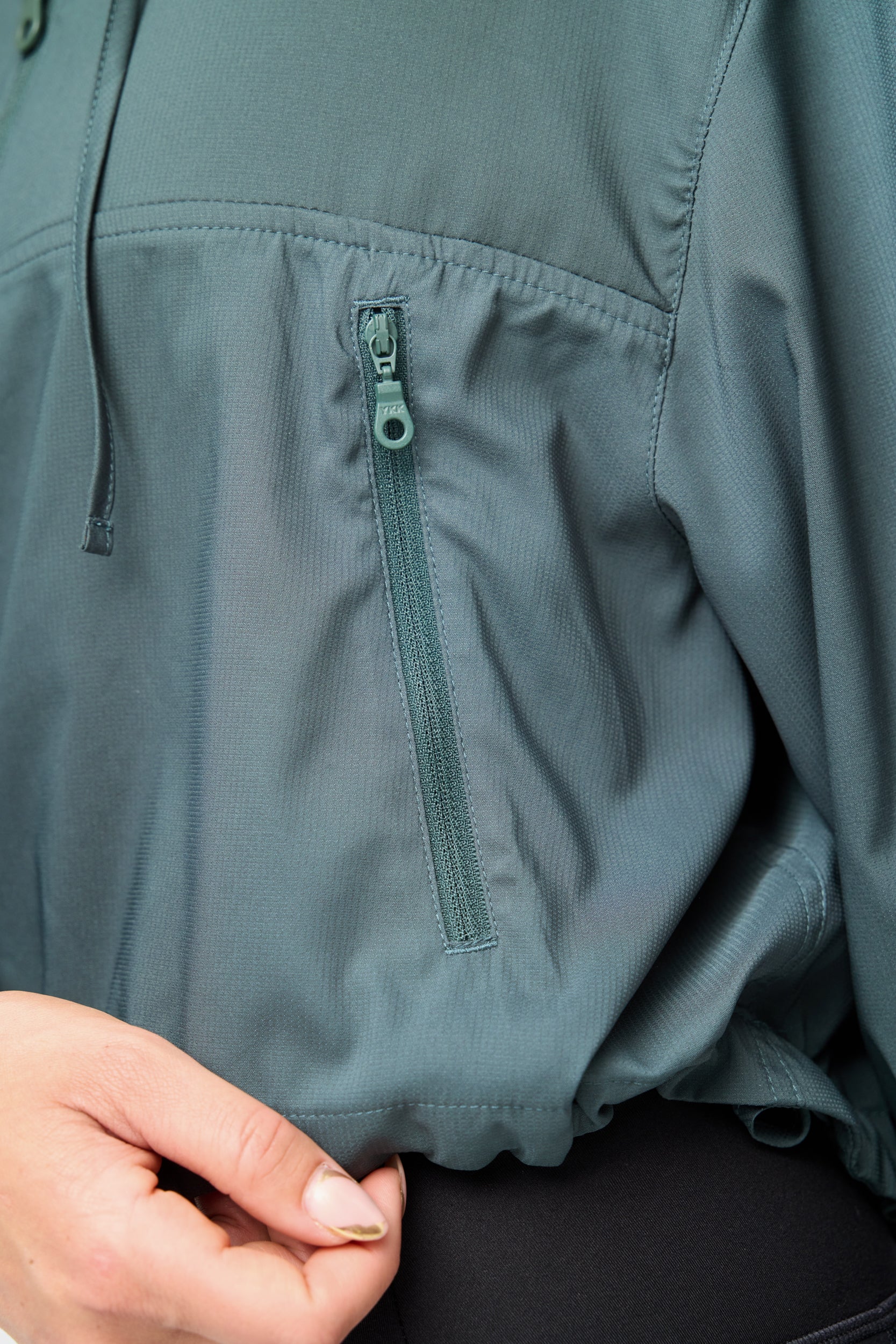 Hummingbird Windbreaker, Half Zip, Moss